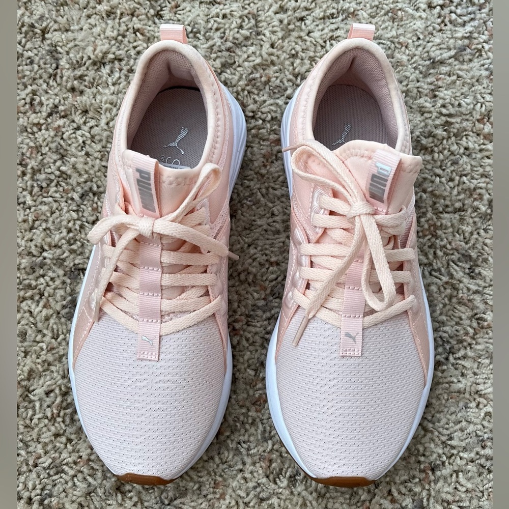 Puma Softride light peach new sneakers Women’s size 7.5 NEW